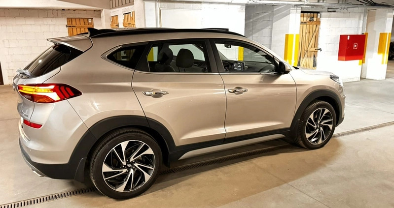 Hyundai Tucson cena 93900 przebieg: 95680, rok produkcji 2018 z Bydgoszcz małe 277